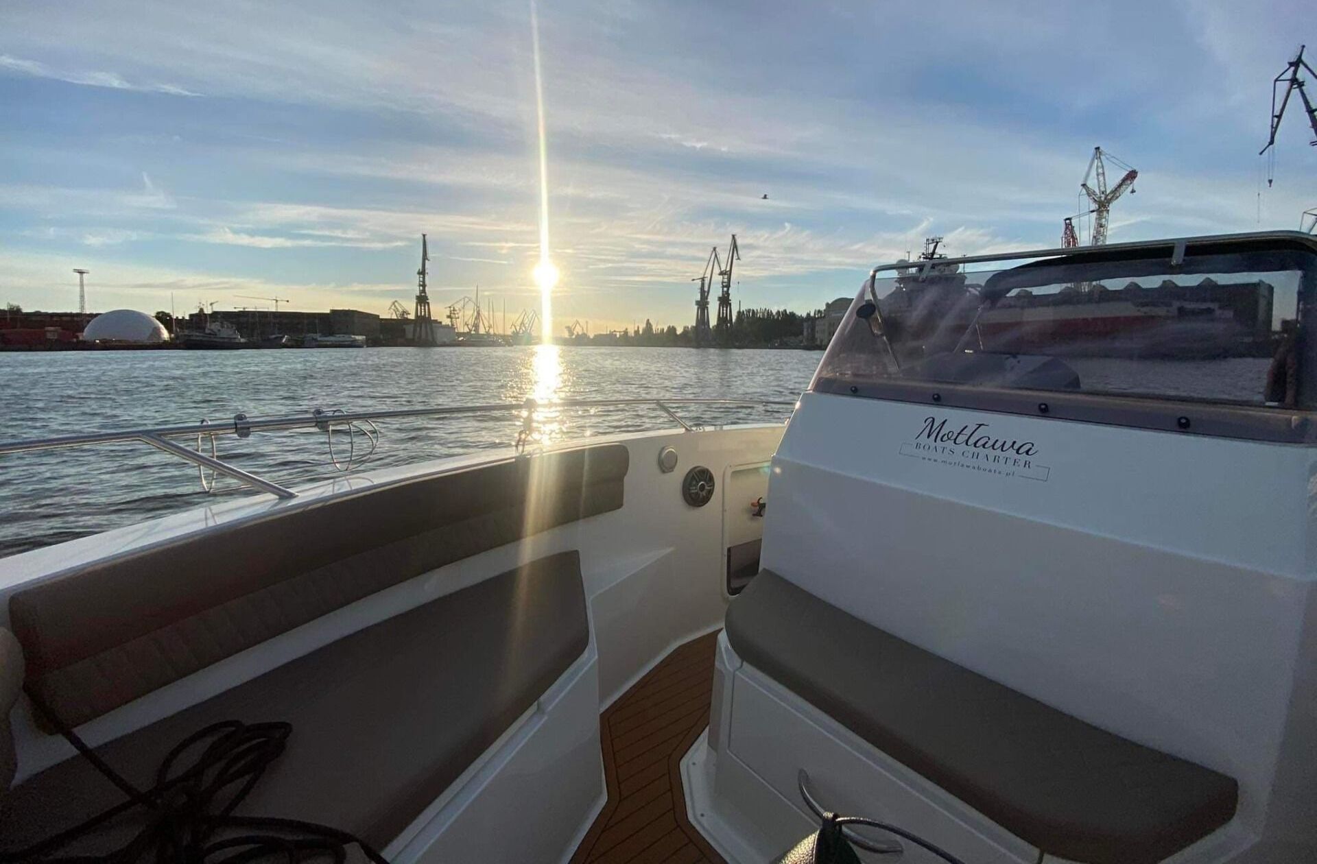 Atlantic Marine 750 in Gdańsk, Poland - Thumbnail 2